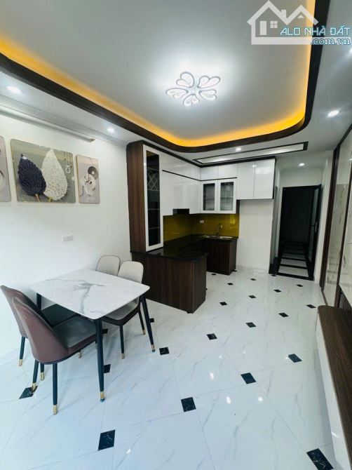 PHÚ DIỄN - Ô TÔ ĐỖ CỬA - 6 TẦNG THANG MÁY - GẦN HỒ THOÁNG MÁT - 40M2 - GIÁ 9.54 TỶ - 4