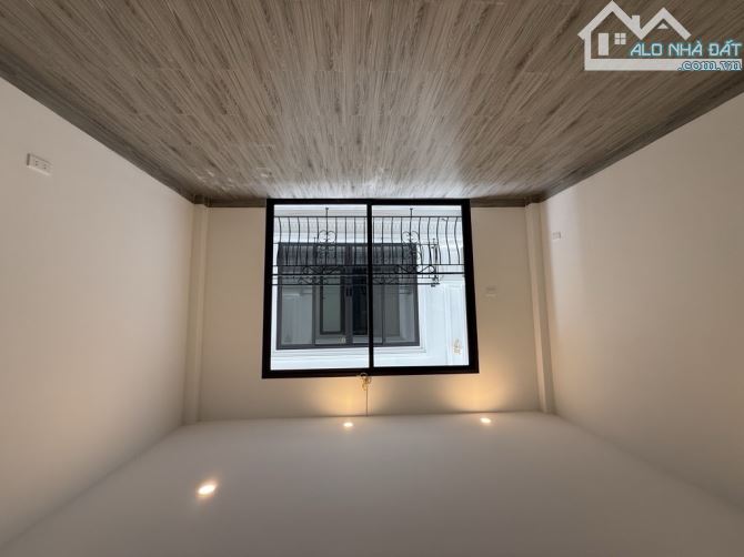 NHÀ MỚI ĐẸP  CỰ KHỐI LONG BIÊN.DT 30M2/4T.GIÁ CHỈ 4.2 TỶ. - 4