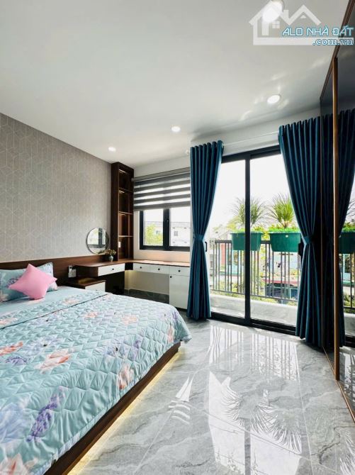 NHÀ PHỐ LIỀN KỀ KHU DÂN CƯ ĐƯỜNG Ô TÔ NÉ NHAU, THỦ ĐỨC - 4