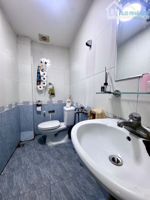 QUAN NHÂN - TRUNG TÂM NGÃ TƯ SỞ -CÁCH PHỐ 20m - 2 THOÁNG  - NHÀ ĐẸP Ở LUÔN - 30M2 x 5TẦNG - 4