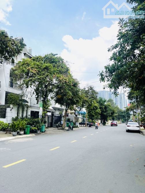Bán Nhà 1 Hầm 4 Tầng (9,5mx17,5m) HĐT 100Tr/Tháng-MT Đường 34 Khu Ven Sông Trần Não,Q2 - 4