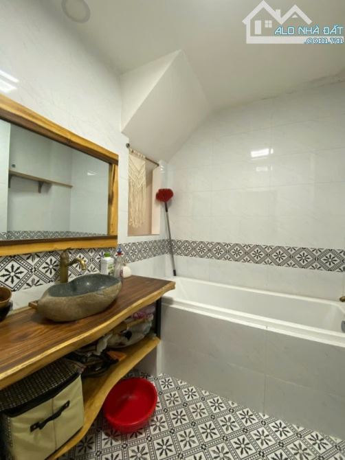 ✨ BÁN NHÀ TRUNG TÂM Q1 – HẺM 4M – NHỈNH 10 TỶ – SỔ MỚI 2025 ✨ 📍 Calmette - 4