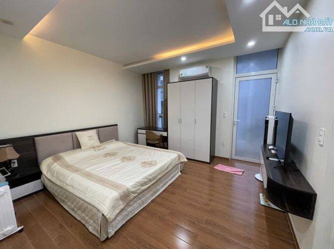 Cho thuê căn hộ 2 ngủ rộng Waterfront City, DT: 80m2. - 4