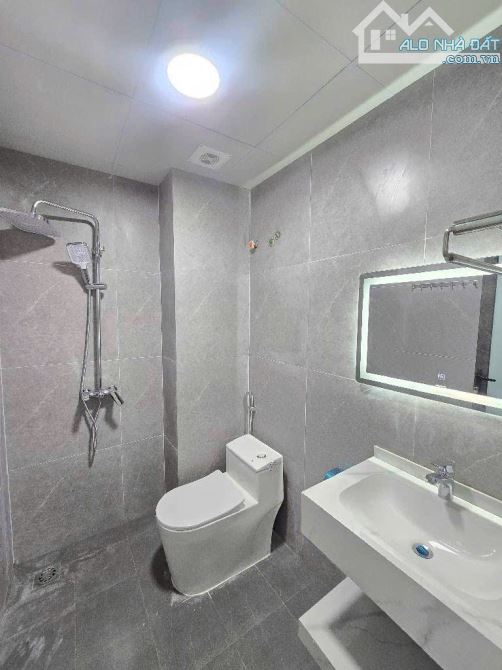 NHÀ ĐẸP MỚI KOONG LONG LANH-GẦN Ô TÔ-NGÕ GỐC ĐỀ MINH KHAI CHỈ HƠN 7tỷ - 4