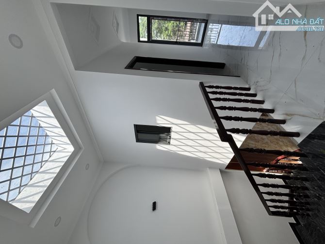 Bán Nhà 2 tầng Dĩ An, 73m2, Xe hơi Đỗ Cửa, sHR, Nhỉnh 4 tỷ - 4