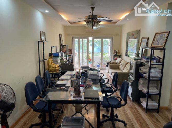 🏡 BÁN CĂN HỘ ĐẸP CT18 – KHU ĐÔ THỊ VIỆT HƯNG, LONG BIÊN  ✨ Diện tích: 90m² – - 4