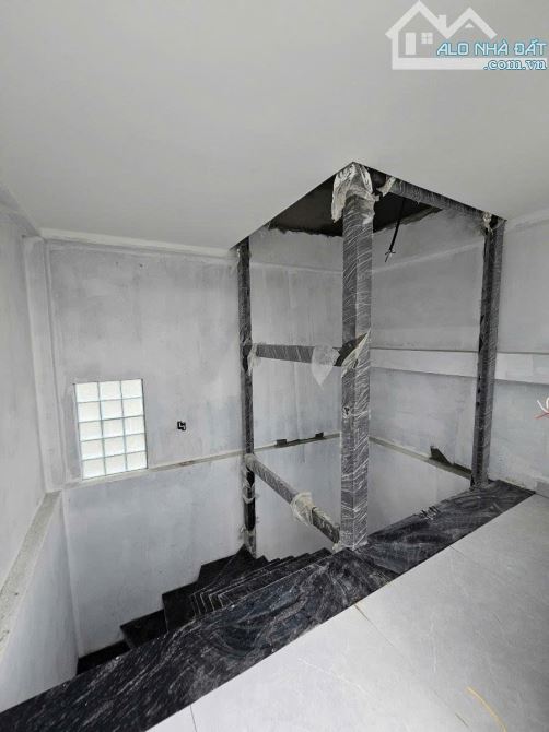 NHÀ PHÂN LÔ THỊNH QUANG - OTO 5 TẠ VÀO NHÀ - 40M2x6T THANG MÁY - MT 4M - GIÁ 12.98 TỶ - 4