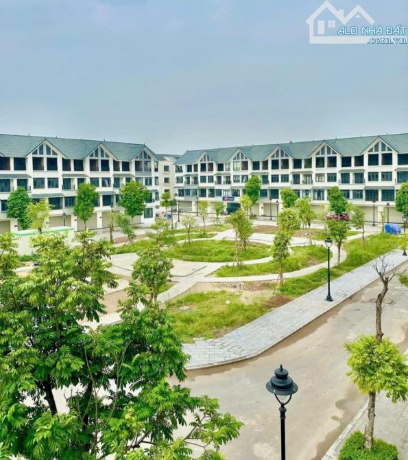 📣📣LIỀN KỀ – KĐT MỚI KIM CHUNG DI TRẠCH HINODE ROYAL PARK - 95M- 5 TẦNG - GIÁ 1x - THANG - 4