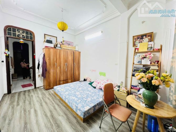 ĐỐNG ĐA - NGÕ TO NHƯ PHỐ - Ô TÔ TRÁNH - KINH DOANH ĐA DẠNG - LÔ GÓC – CÓ Ô CHỜ THANG MÁY. - 4