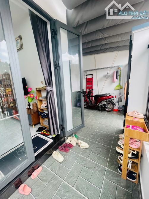 Bán nhanh nhà đẹp hiện đại gần chợ VĨnh Hỉa, hẻm Nguyễn Khuyến, Nha Trang vị trí an cư - 4