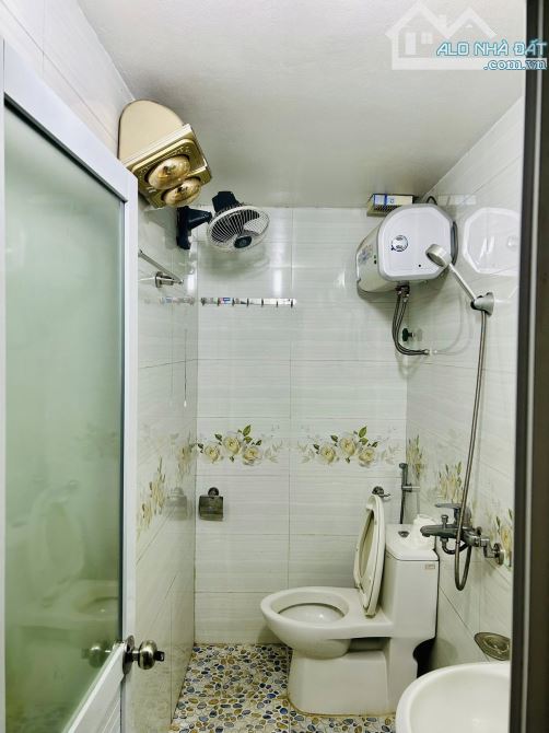 CĂN NHÀ DẤN NGÕ LÊ HỒNG SƠN - P NAM ĐỊNH - 4