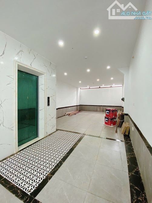 Ối! Toà CHDV Xã Đàn, 65m2*7T, MT 5M, 18 phòng KK, gần phố, đủ GPXD/PCCC, dòng tiền 7%/năm - 4