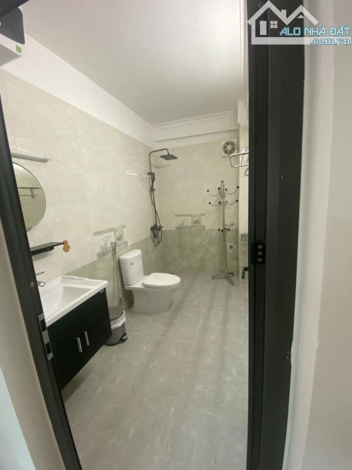 Bán nhà 2 thoáng Nguyễn Đức Cảnh, sổ phân lô, full nội thất 45m2 * 5T - 4