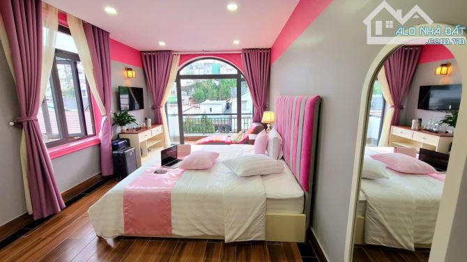 🏡Bán Biệt Thự Nghỉ Dưỡng Đà Lạt đường 3 Tháng 4, DT : 229m² ( 12x 21m ), 4 tầng 11 Phòng - 4