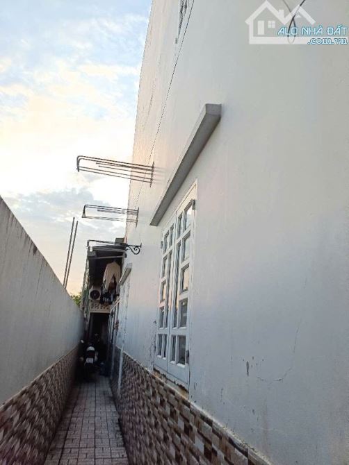 Bán nhà Hóc Môn, HXT 6m, 110m2 (5.1x22), 3 tầng, nhỉnh 4 tỷ - 4
