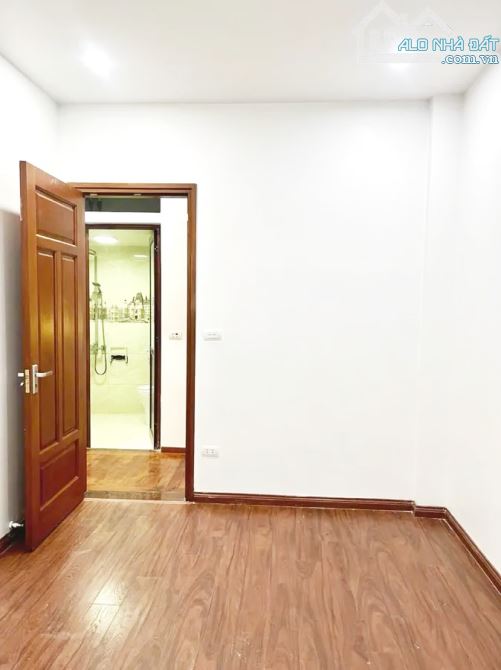 Bán Nhà Phố Xã Đàn, Đống Đa, 65m2, 4 Tầng, MT 6m, Ô Tô Sát Nhà, 10.x Tỷ - 4