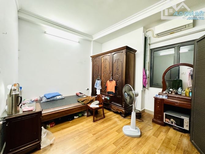 Bán nhà dân xậy đẹp long lanh phố Ngọc Thụy, 42m2, 4 tầng, MT 4.7m chỉ 7.5 tỷ - 4
