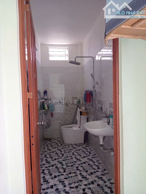 Bán nhà cấp 4 gác lửng cách đường Bùi Thị Xuân 100m p.Tân Bình Tp.Dĩ An - 4