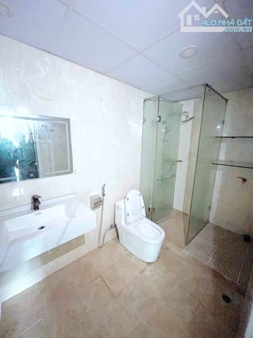Bán chung cư ĐT Việt Hưng  85m2, tầng cao vút, 5.25 tỷ - 4