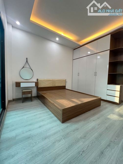 Bán nhà Nghĩa Lộ 5 tầng 40m² đường thông ô tô 5.5 tỷ - 4