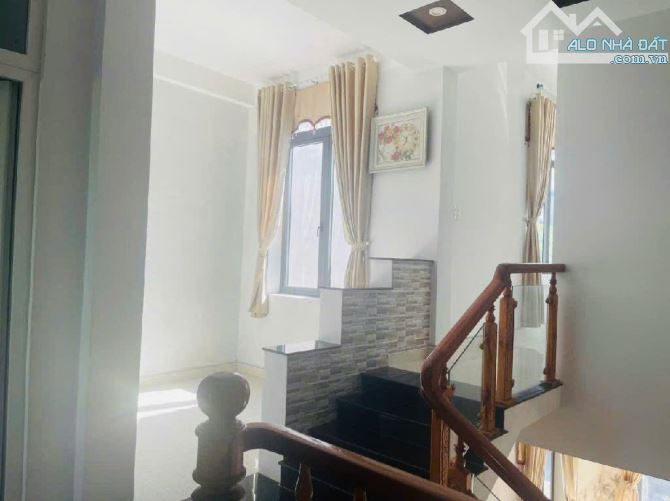 HẠ 2 TỶ - BÁN GẤP NHÀ 2 TẦNG 176M2 NGANG 7,5M - MẶT TIỀN NGUYỄN DUY TRINH, HÒA HẢI, NHS - 4