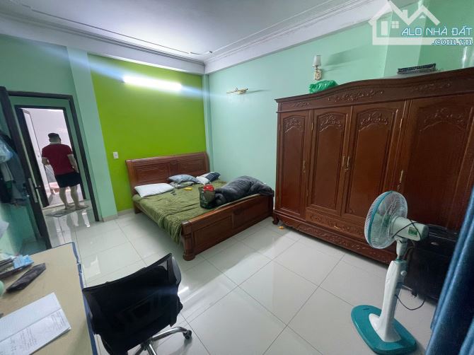 BÁN NHÀ PHỐ ĐỨC GIANG – 50m² x 3 TẦNG – NHÀ DÂN XÂY KIÊN CỐ – GẦN Ô TÔ – CHỈ 5.25 TỶ - 4