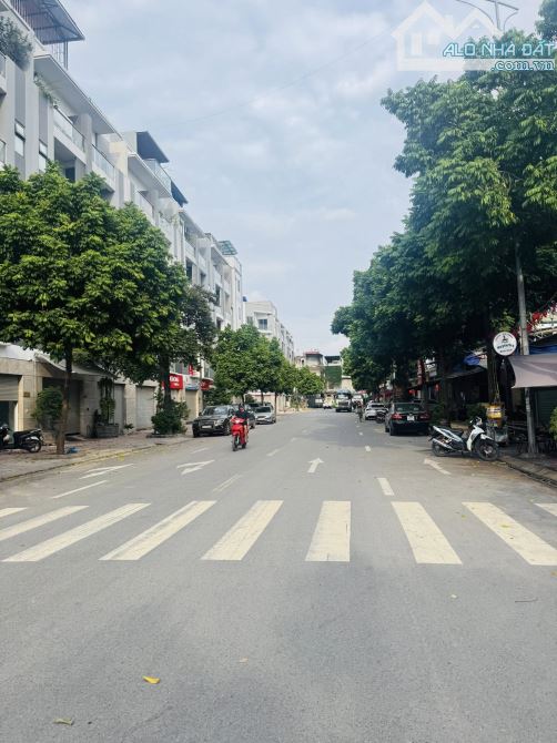Hàng Đầu Tư Phố Lý Sơn 50m2 5T, Ô Tô Đỗ Cạnh Nhà, Hàng Xóm HimLam - Nhỉnh 8 Tỷ - 4