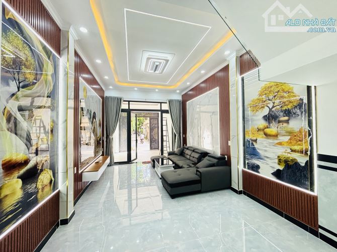 Bán Nhà Lâm Thị Hố Q12 -72 M2( 4 x18m )- 2Tầng- HXT - Chỉ 5,75Tỷ. - 4