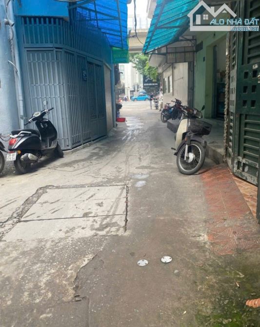 BÁN NHÀ ĐỐNG ĐA – DIỆN TÍCH RỘNG, BA GÁC TẬN CỔNG – GIÁ ĐẦU TƯ CỰC TỐT - 4