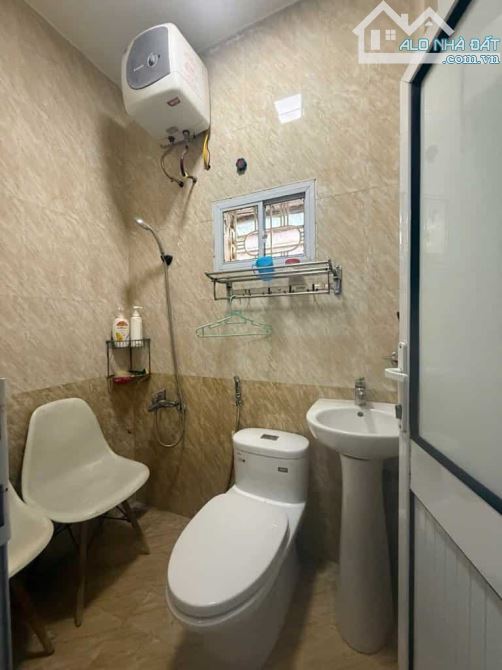Chỉ hơn 6 tỷ sở hữu nhà Định Công ở ngay, 5 tầng, 32m2, lô góc, SĐCC. - 4