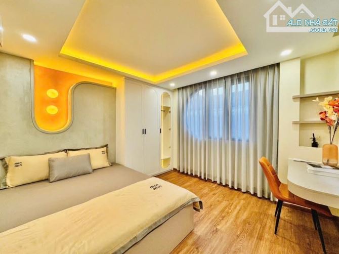 Bán Nhà Bình Thạnh - Ngay Thị Nghè - Nhà Đẹp 3 Tầng - Full Nội Thất - Chỉ 6.x tỷ - 4