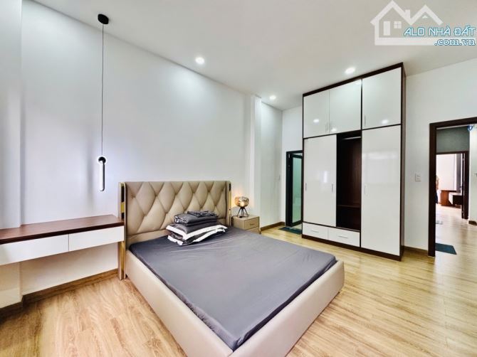 BÁN NHÀ GÒ VẤP - NHÀ MỚI ĐẸP - 3 TẦNG - HẺM XE HƠI - 60M2 - NỞ HẬU - HƠN 9 TỶ xíu - 4