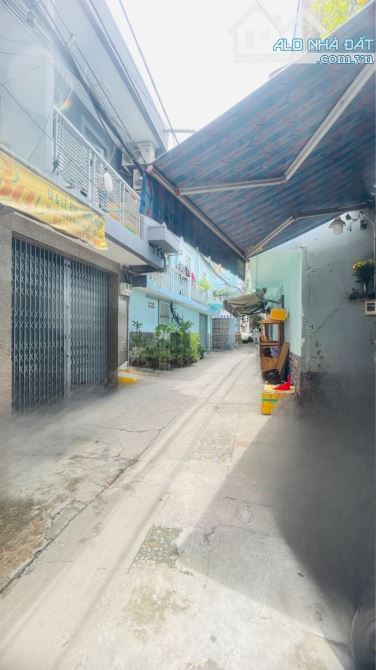 Bán nhanh nhà 3 tầng Ni Sư Huỳnh Liên – Tân Bình – Giá chỉ: 4tỷ35 (còn tl) - 4