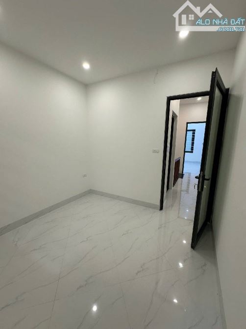 SIÊU PHẨM VĨNH HƯNG🏡NGÕ THÔNG RỘNG 3M – Ô TÔ NHỎ VÀO ĐƯỢC, NHÀ MỚI CỨNG – 3 NGỦ – GIÁ MỀM - 4