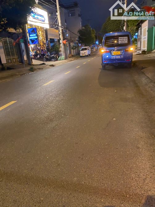 SÁT MẶT TIỀN NGAY CHỢ THỦ ĐỨC -  VÕ VĂN NGÂN - HẺM Ô TÔ - 50m2 x 2 TẦNG - 4.x TỶ - 4