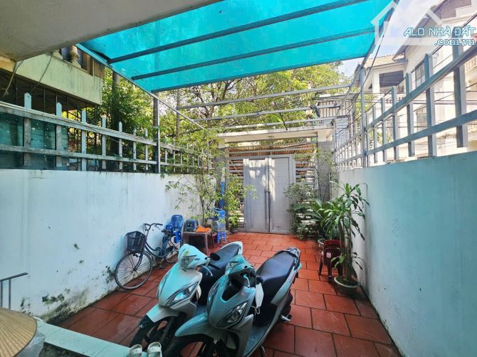 TÂY HỒ - GẦN PHỐ - Ô TÔ TRÁNH - NỞ HẬU - HAI THOÁNG- SÂN TRƯỚC NHÀ ĐỂ XE MÁY GARA Ô TÔ - 4