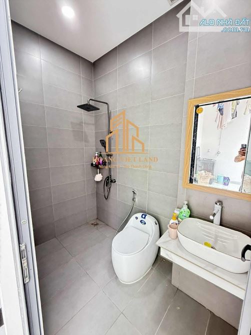 BÁN NHÀ ĐẸP 2 TẦNG HẺM 79 ĐINH NÚP. DT: 190m2. GIÁ: 5,3 TỶ - 4