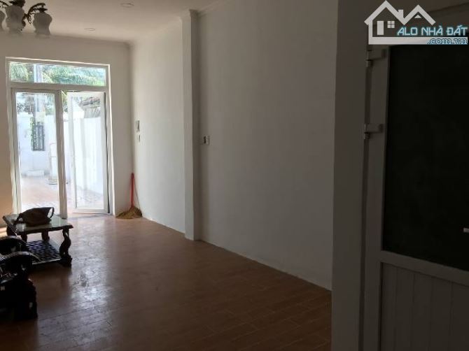 Bán gấp nhà 2 tầng TX52 Thạnh  Xuân Q12, 64m2(5mx12m) - 4