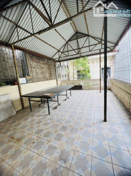 Cho thuê nhà Quan Hoa Cầu Giấy ,4 tầng, tổng dt 105m2, dtxd 70m2, 16tr/ tháng. - 4