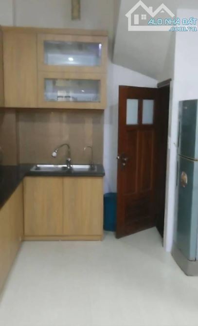 Cho thuê nhà nguyên căn Định Công , Hoàng Mai DT 33m2 , 5 tầng đủ nội thất , 12tr/ tháng. - 4