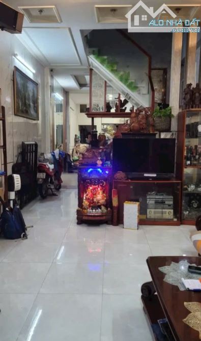 NHÀ BÁN HÊM ÔTÔ GẦN ÂU CƠ - KẾ BÀU CÁT - 4 TẦNG - 100M2. 10 TỶ NHỈNH - 5