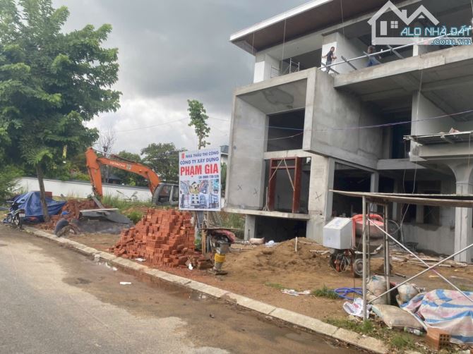 Chủ cần bán nhanh lô đất 3MT Khu Biệt Thự Đảo Nổi. Đối diện Công Viên- View Sông DT: 435m2 - 5