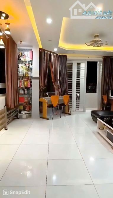Góc 2 MTKD Lê Thiệt 4 tầng đúc BTCT 56m2 đường rộng 12m thông thương chỉ 10.xT - 5