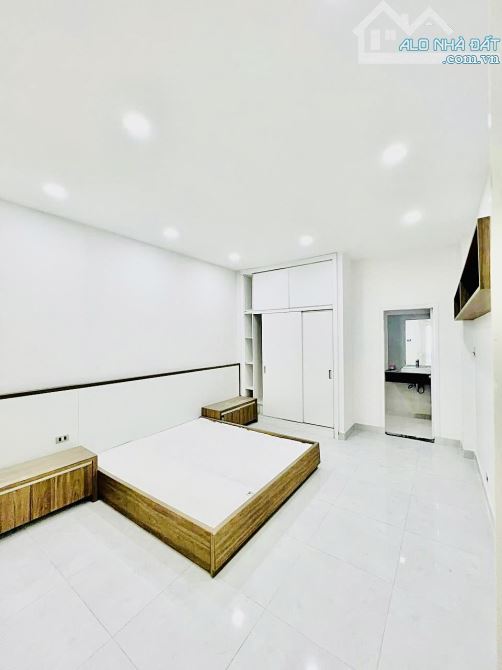 Mặt tiền Phố Ẩm Thực CXPL B - 4x18m - 4 tầng - Nhà mới - Kinh doanh sầm uất - 5