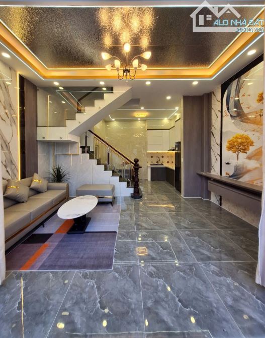 Nhà 2 lầu ( 4 Phòng Ngủ - Sân oto ) kinh doanh buôn bán , TX25 Q12 - 5