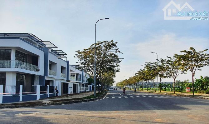 Bán đất nền Long Thành - Cách Sân Bay 5km - Pháp lý chuẩn - Giá 13triệu/m2 - 5