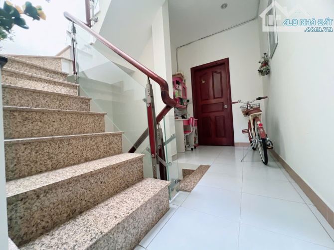 🏠🏠 NHÀ 3 TẦNG BÊ TÔNG KIÊN CỐ TỚI NÓC - TÔN ĐẢN Q.4 - HOÀN CÔNG ••• GIA : 8 TY 💲 TL - 5