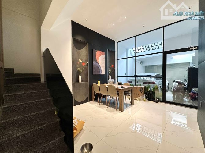 Bán nhà Phú Nhuận - ô tô vào nhà - 72m2 - Hẻm 8m kinh doanh - 5
