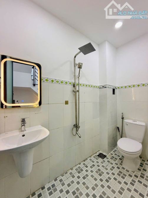 Bán nhà hẻm 1/, 51.2m2 ngay Hồ Văn Huê, Phú Nhuận. Giá: 4 Tỷ 225. SHR, hẻm xe hơi 5m - 5