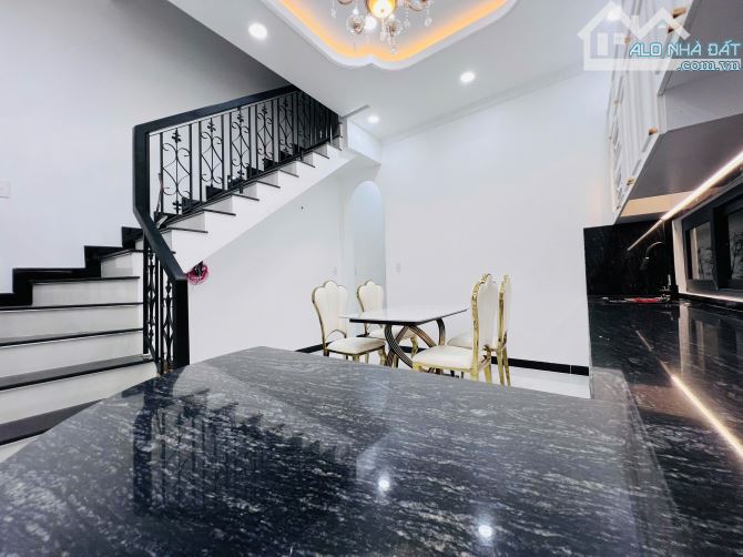 Bán nhà mới xây Phường Trung An cách Trần Văn Hiển đang làm 50m đường xe 7c vivu, khu dân - 5